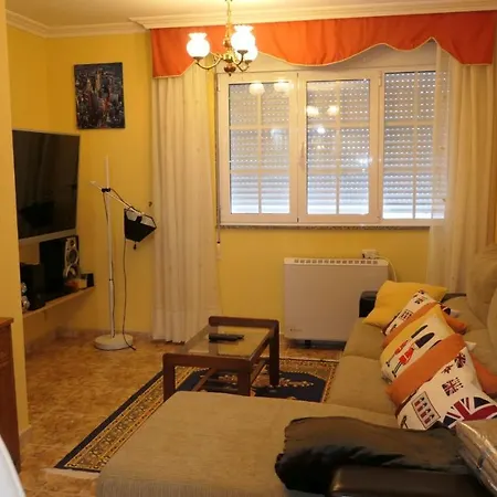Piso Leo 1 * צה